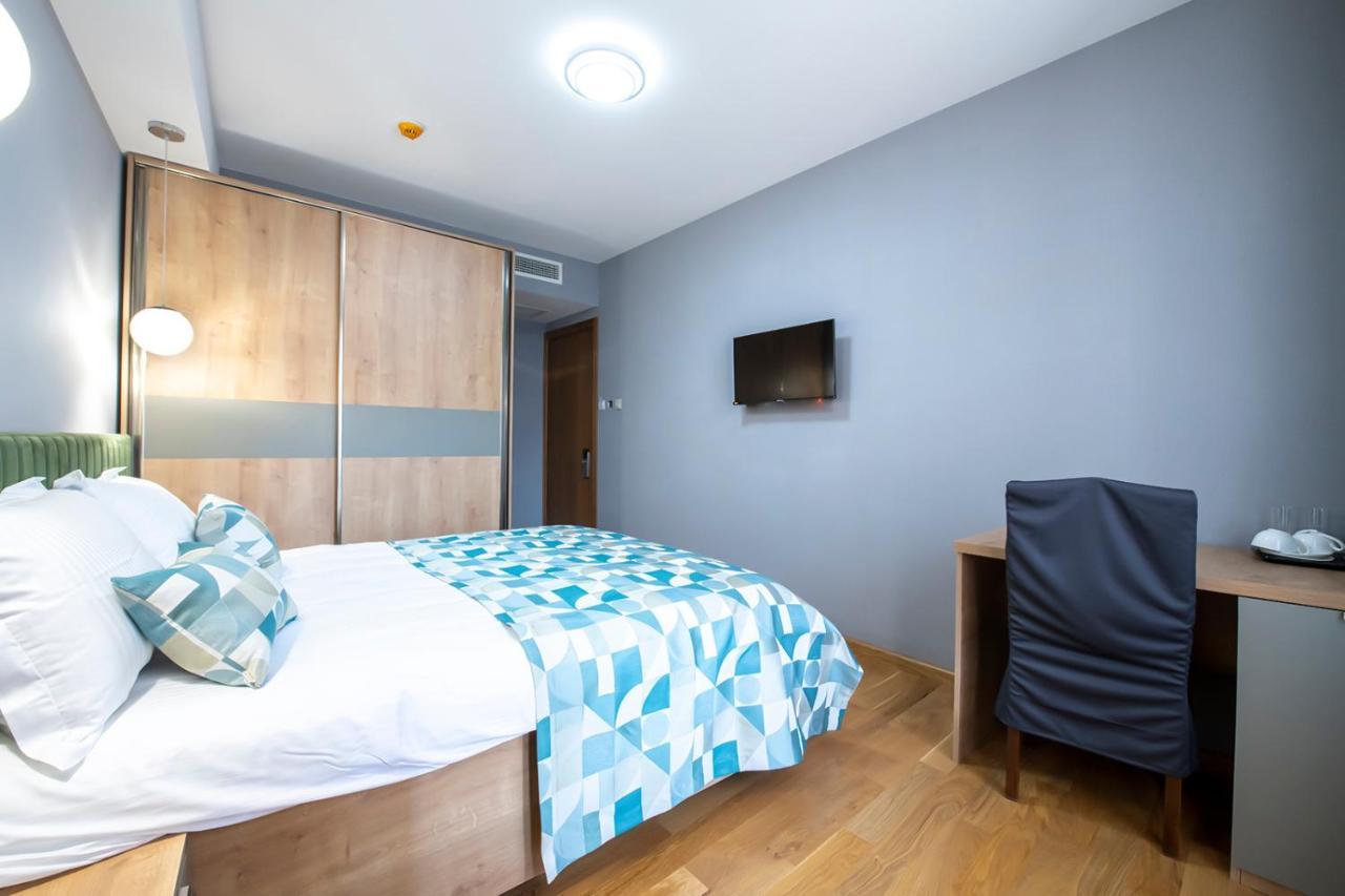 Hotel Solo Tbilissi Extérieur photo