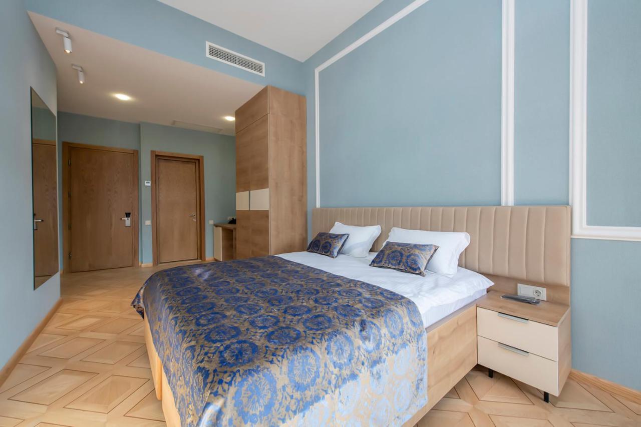Hotel Solo Tbilissi Extérieur photo