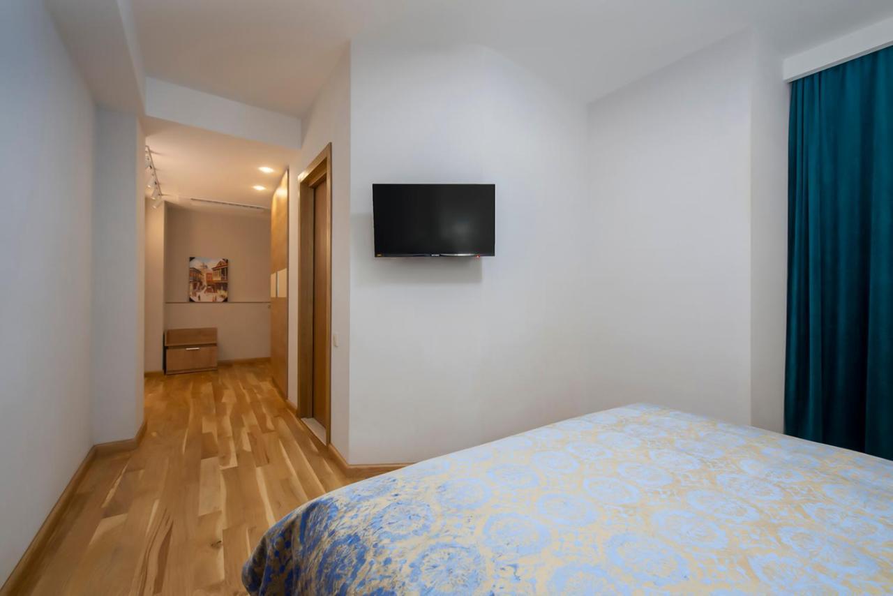 Hotel Solo Tbilissi Extérieur photo