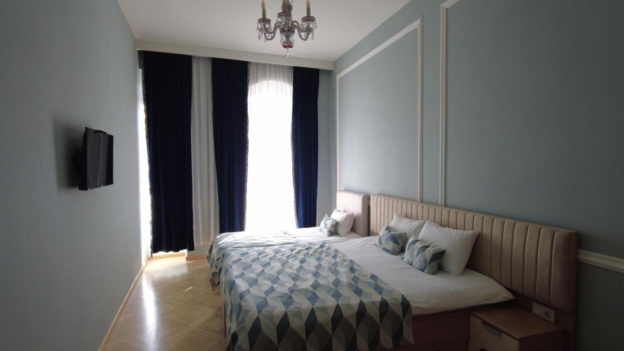 Hotel Solo Tbilissi Extérieur photo